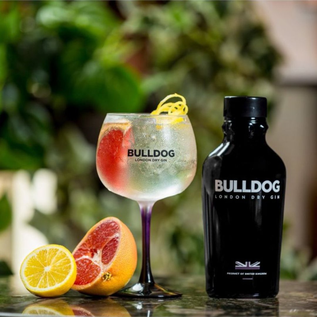 “A 70cl bottle of Bulldog London Dry Gin with its distinctive black matte finish and silver studded collar, placed against a clean background.”
