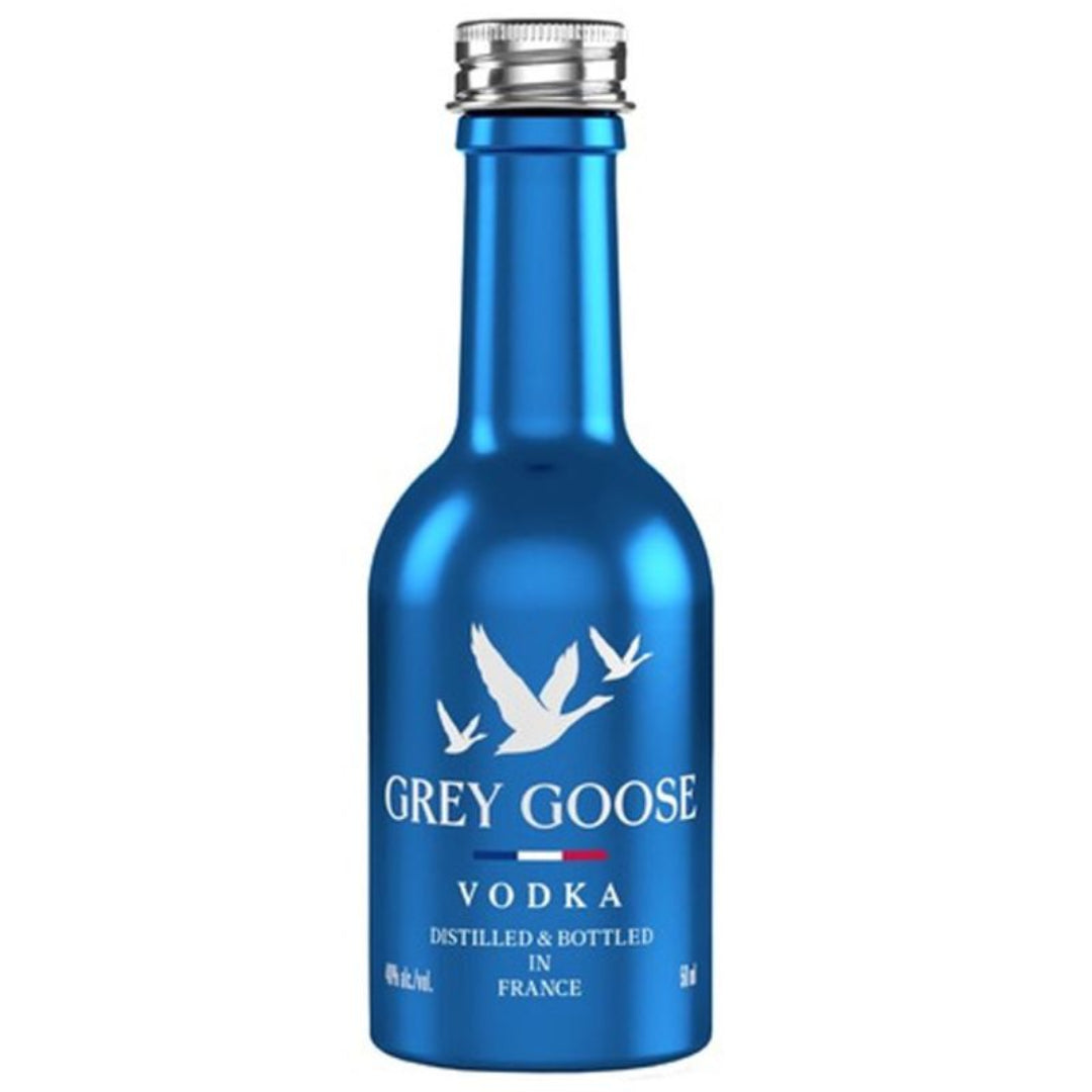 "Grey Goose Vodka 5cl bottle – Premium French vodka with a smooth, crisp finish"