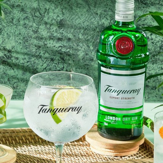 Tanqueray London Dry Gin 70cl bottle – classic green bottle with bold juniper flavor
